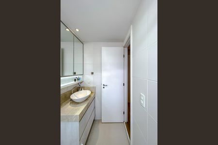 Apartamento à venda com 68m², 2 quartos e 1 vagaBanheiro da Suíte