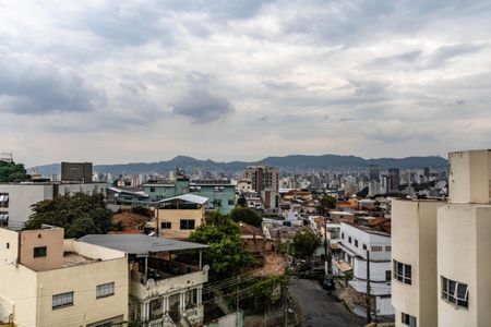 Vista da Suíte de apartamento para alugar com 3 quartos, 68m² em Carlos Prates, Belo Horizonte