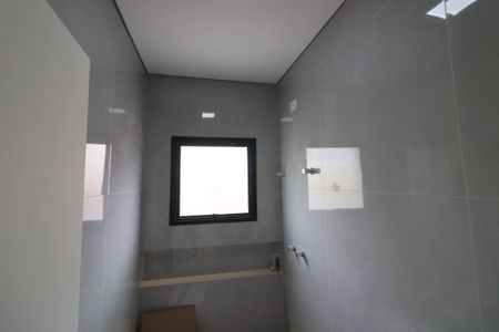 Casa à venda com 150m², 3 quartos e 4 vagasBanheiro da Suíte 1