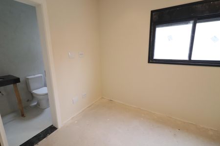 Casa à venda com 150m², 3 quartos e 4 vagasSuíte 2