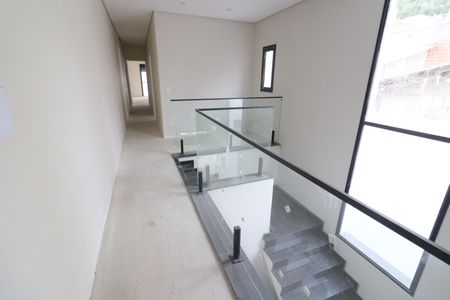 Casa à venda com 150m², 3 quartos e 4 vagasCorredor