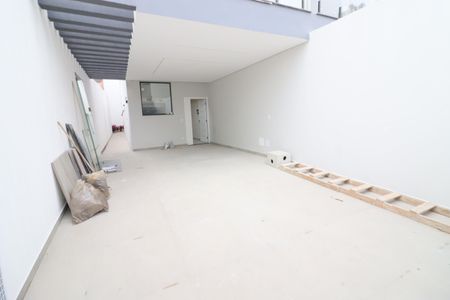 Casa à venda com 150m², 3 quartos e 4 vagasGaragem