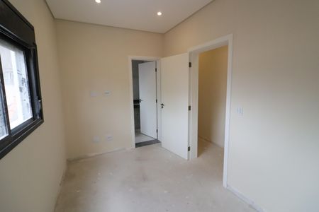 Casa à venda com 150m², 3 quartos e 4 vagasSuíte 2