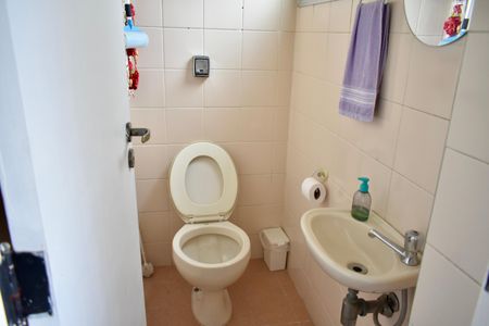 Apartamento à venda com 63m², 3 quartos e 1 vaga Apartamento à venda com 63m², 3 quartos e 1 vagaBanheiro de Serviço