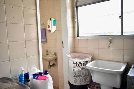 Apartamento à venda com 63m², 3 quartos e 1 vaga Apartamento à venda com 63m², 3 quartos e 1 vagaÁrea de Serviço