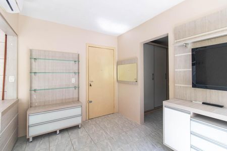 Sala de apartamento para alugar com 1 quarto, 38m² em Santo Antônio, Porto Alegre