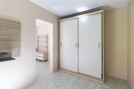 Quarto de apartamento para alugar com 1 quarto, 38m² em Santo Antônio, Porto Alegre