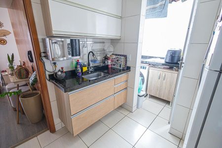 Apartamento à venda com 76m², 3 quartos e 1 vaga Apartamento à venda com 76m², 3 quartos e 1 vagaCozinha