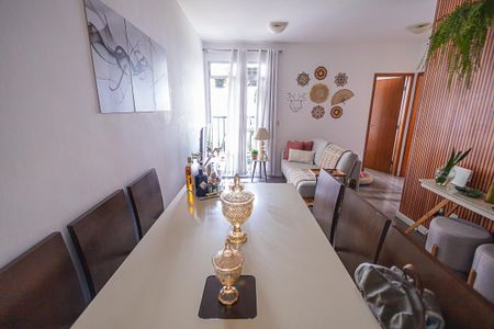 sala de apartamento para alugar com 3 quartos, 76m² em Rio Branco, Belo Horizonte