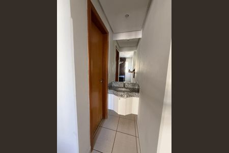 Banheiro Social de apartamento para alugar com 1 quarto, 46m² em Setor Bela Vista, Goiânia
