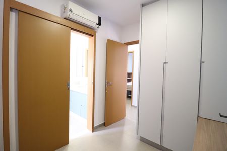 Casa de condomínio para alugar com 81m², 3 quartos e 2 vagasSuíte 3