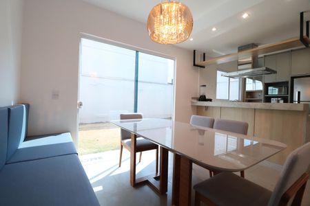 Casa de condomínio para alugar com 81m², 3 quartos e 2 vagasSala de Jantar