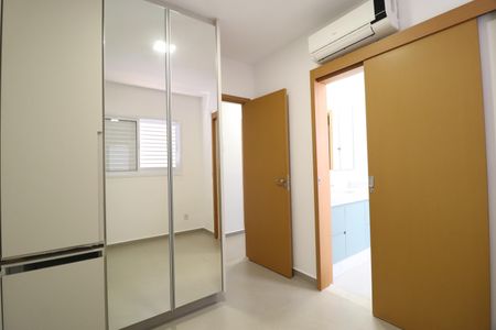 Casa de condomínio para alugar com 81m², 3 quartos e 2 vagasSuíte 2