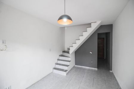 Sala de casa para alugar com 2 quartos, 50m² em Parque Sao Vicente, Belford Roxo