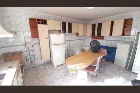 Casa à venda com 276m², 6 quartos e 8 vagas