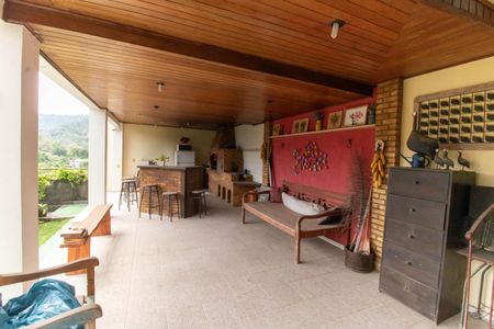 Casa para alugar com 800m², 5 quartos e 2 vagas Casa para alugar com 800m², 5 quartos e 2 vagasÁrea externa