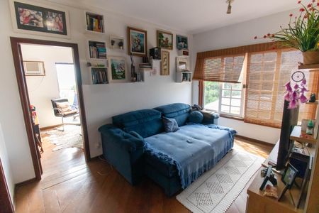 Casa para alugar com 800m², 5 quartos e 2 vagas Casa para alugar com 800m², 5 quartos e 2 vagasHall