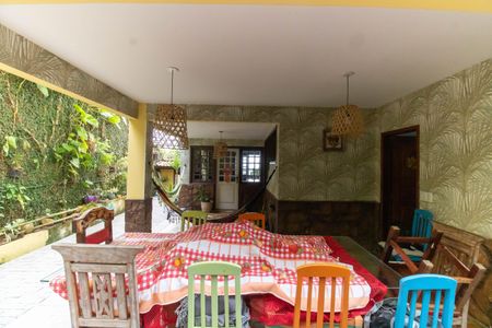 Casa para alugar com 800m², 5 quartos e 2 vagas Casa para alugar com 800m², 5 quartos e 2 vagasÁrea externa