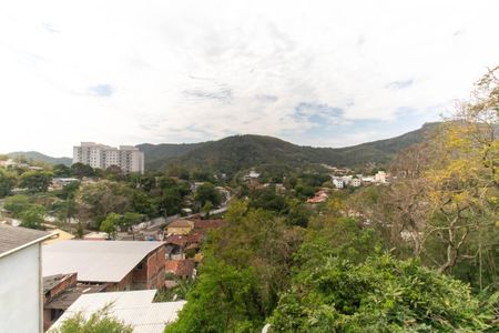 Casa para alugar com 800m², 5 quartos e 2 vagas Casa para alugar com 800m², 5 quartos e 2 vagasVista