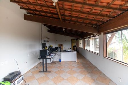 Casa para alugar com 800m², 5 quartos e 2 vagas Casa para alugar com 800m², 5 quartos e 2 vagasTerraço