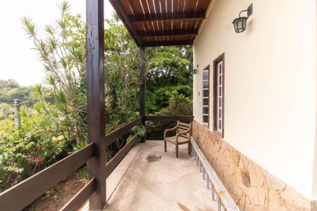 Casa para alugar com 800m², 5 quartos e 2 vagas Casa para alugar com 800m², 5 quartos e 2 vagasVaranda