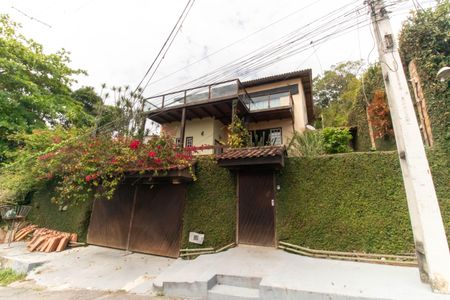 Casa para alugar com 800m², 5 quartos e 2 vagas Casa para alugar com 800m², 5 quartos e 2 vagasFachada