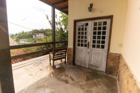 Casa para alugar com 800m², 5 quartos e 2 vagas Casa para alugar com 800m², 5 quartos e 2 vagasVaranda