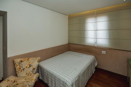 Apartamento à venda com 120m², 4 quartos e 3 vagasSuíte