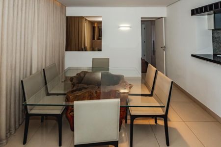 Apartamento à venda com 120m², 4 quartos e 3 vagasSala