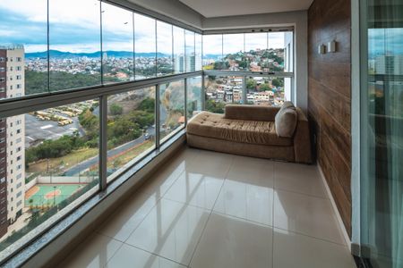 Apartamento à venda com 120m², 4 quartos e 3 vagasSacada