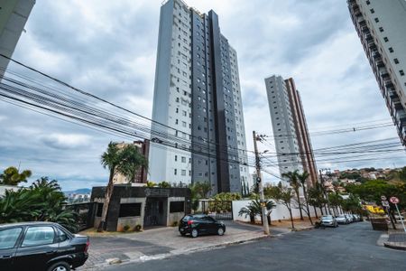 Apartamento à venda com 120m², 4 quartos e 3 vagasFachada