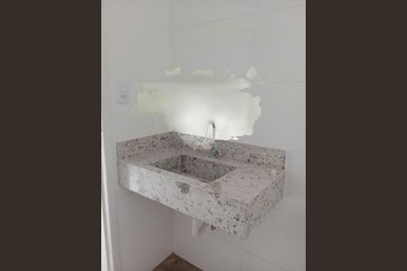 Casa à venda com 115m², 3 quartos e 2 vagas