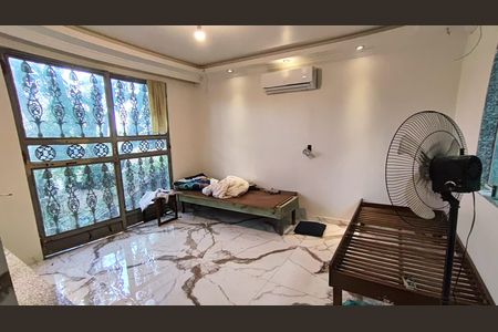 Casa à venda com 665m², 9 quartos e sem vaga Casa à venda com 665m², 9 quartos e sem vagaSuíte 3