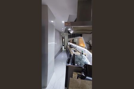 Casa à venda com 665m², 9 quartos e sem vaga Casa à venda com 665m², 9 quartos e sem vagaCozinha