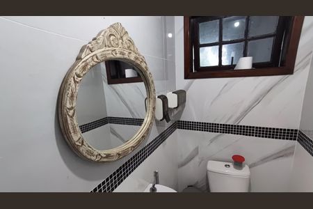 Casa à venda com 665m², 9 quartos e sem vaga Casa à venda com 665m², 9 quartos e sem vagaBanheiro da Área Gourmet