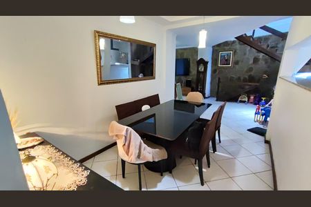 Casa à venda com 665m², 9 quartos e sem vaga Casa à venda com 665m², 9 quartos e sem vagaSala