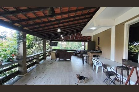 Casa à venda com 665m², 9 quartos e sem vaga Casa à venda com 665m², 9 quartos e sem vagaVaranda Gourmet