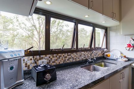 Apartamento à venda com 145m², 4 quartos e 2 vagas Apartamento à venda com 145m², 4 quartos e 2 vagasCozinha