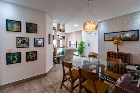 Apartamento à venda com 145m², 4 quartos e 2 vagas Apartamento à venda com 145m², 4 quartos e 2 vagasSala