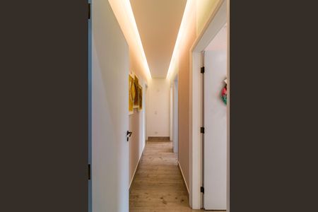 Apartamento à venda com 145m², 4 quartos e 2 vagas Apartamento à venda com 145m², 4 quartos e 2 vagasCorredor