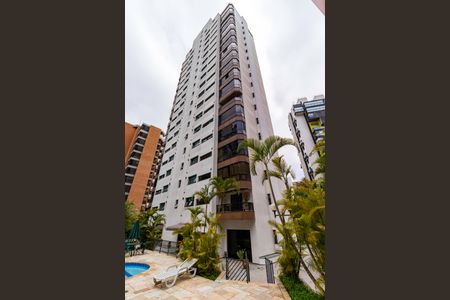 Apartamento à venda com 145m², 4 quartos e 2 vagas Apartamento à venda com 145m², 4 quartos e 2 vagasFachada