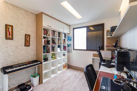 Apartamento à venda com 145m², 4 quartos e 2 vagas Apartamento à venda com 145m², 4 quartos e 2 vagasQuarto 2