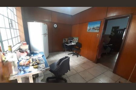 Casa à venda com 4 quartos, 261m² em Funcionários, Belo Horizonte