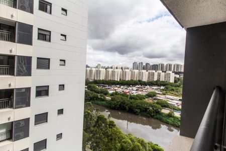 Vista da Sala de apartamento para alugar com 2 quartos, 69m² em Alphaville, Barueri