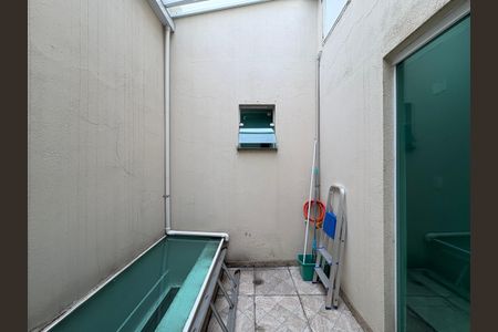 Casa à venda com 130m², 3 quartos e 2 vagas Casa à venda com 130m², 3 quartos e 2 vagasÁrea privativa