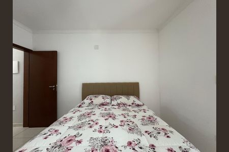 Casa à venda com 130m², 3 quartos e 2 vagas Casa à venda com 130m², 3 quartos e 2 vagasSuite