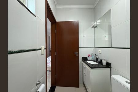 Casa à venda com 130m², 3 quartos e 2 vagas Casa à venda com 130m², 3 quartos e 2 vagasBanheiro da Suíte