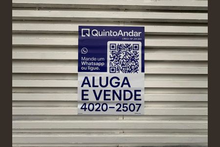 Casa à venda com 130m², 3 quartos e 2 vagas Casa à venda com 130m², 3 quartos e 2 vagasPlaquinha