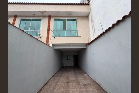 Casa à venda com 130m², 3 quartos e 2 vagas Casa à venda com 130m², 3 quartos e 2 vagasGaragem