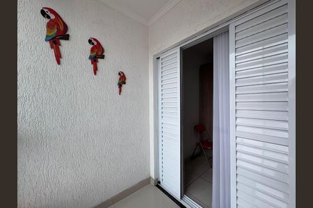 Casa à venda com 130m², 3 quartos e 2 vagas Casa à venda com 130m², 3 quartos e 2 vagasSacada